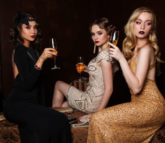 Bottega Veneta vnese do českých šatníků kus prosluněné italské elegance